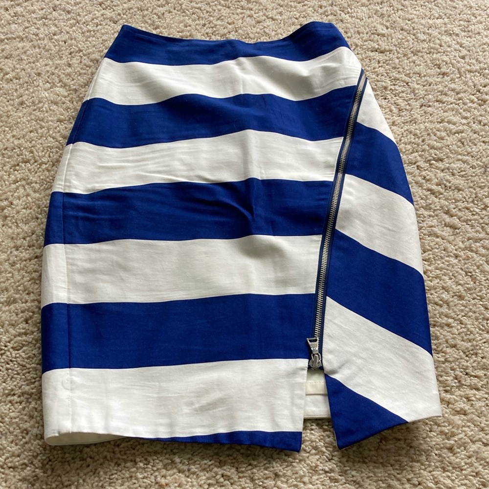 Express blue and white striped skirt, side and back zip! Size 0 great condition!